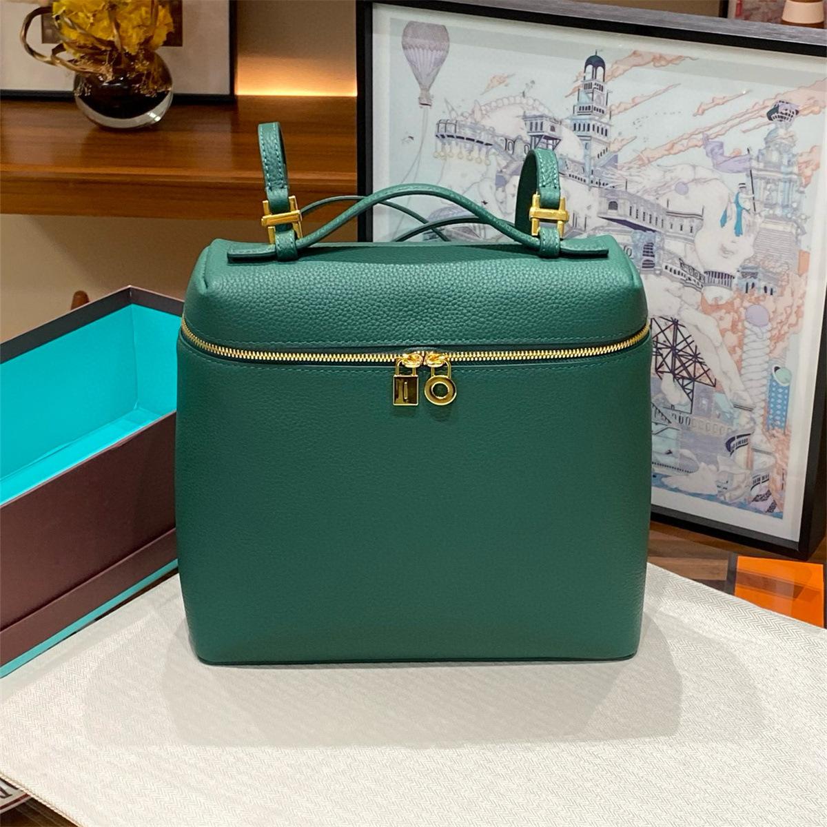 

Рюкзак Женский 2025 Новый Универсальный Школьный Рюкзак Студенческий Легкий Высококлассный Нишевый Кожаный Рюкзак 23.5*8*21cm