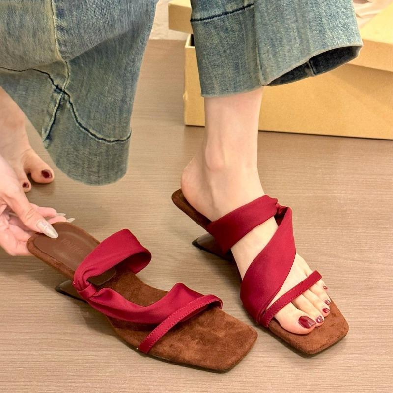 Niche high-end cool slippers fairy shoes wear new summer temperament high heels sandals