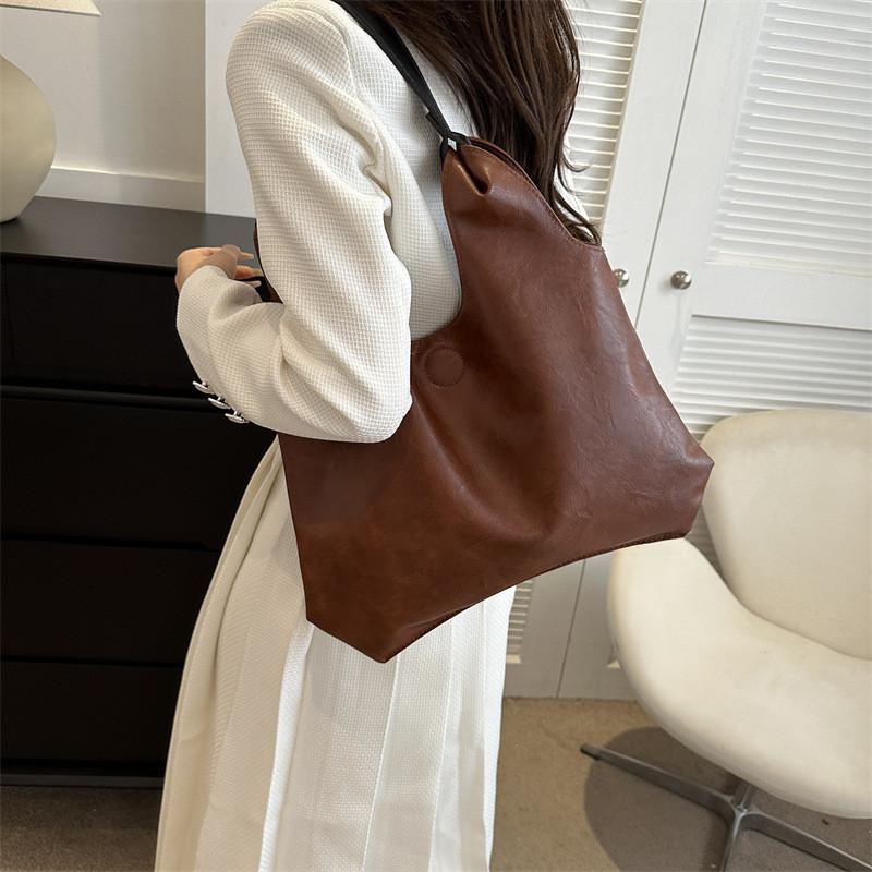 Vintage Fashion Large Tote Bag For Women 2023 New Retro Style Commute Handbag