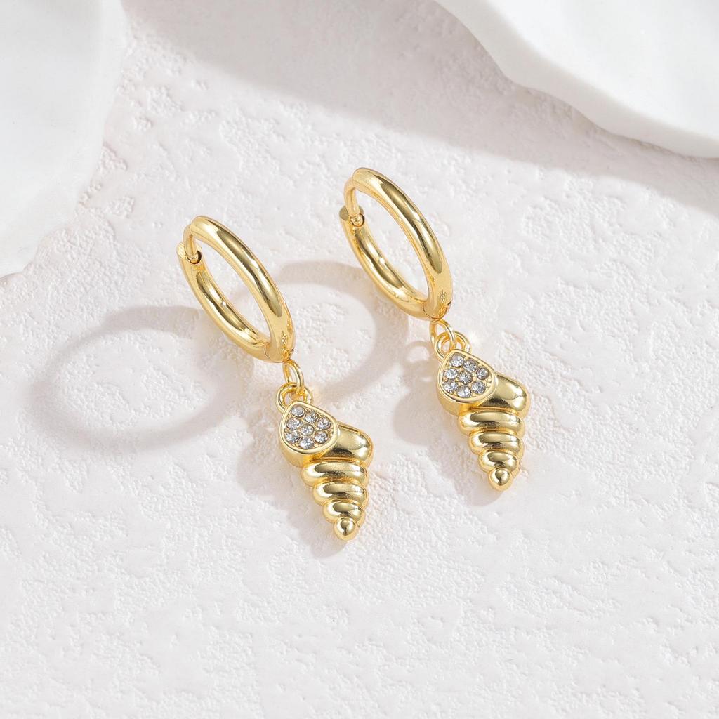 Stainless Steel Diamond-Studded Crab and Starfish Earrings for Women - Light Luxury Fashion.