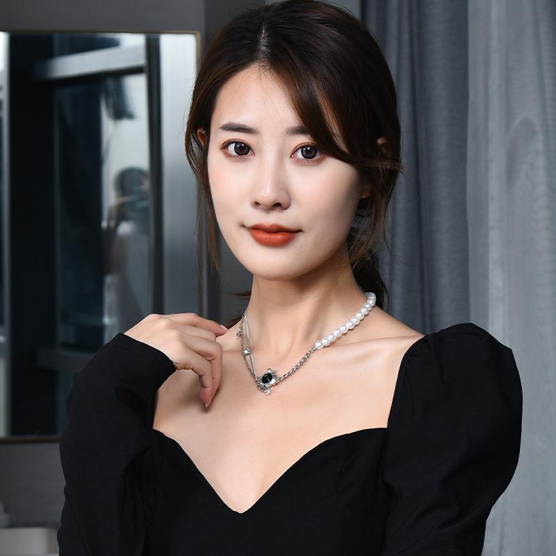 Titanium Steel Letter Square Brand Pendant Necklace Women'S Tide Simple Double-Layer Stacked Collarbone Chain Niche Design Accessories