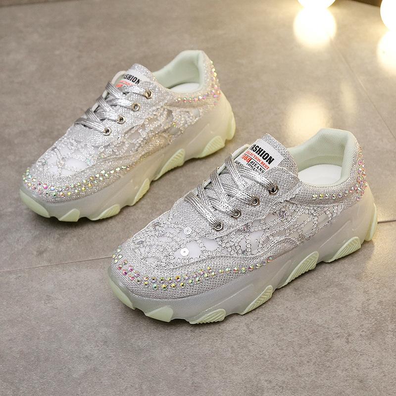 Beliebte atmungsaktive Strass-Dad-Schuhe für Damen 2025 Frühling neu Koreanische Version von Jelly Hochelastische Plateau-Sport- und Freizeitschuhe für Damen