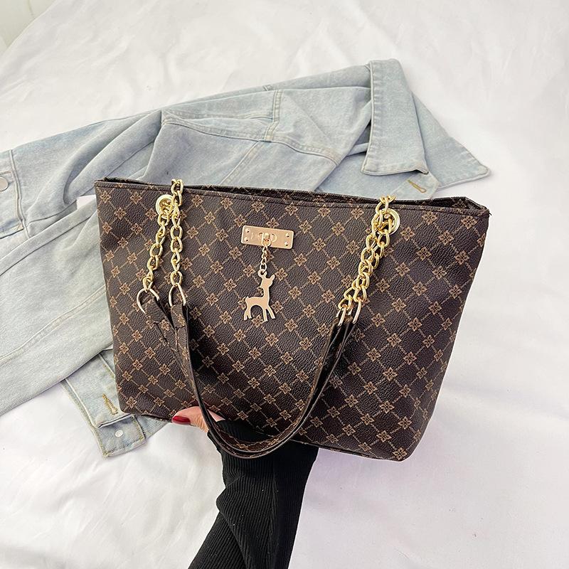 

Winter new portable tote bag women s fashion simple commuting large-capacity handbag коричневий