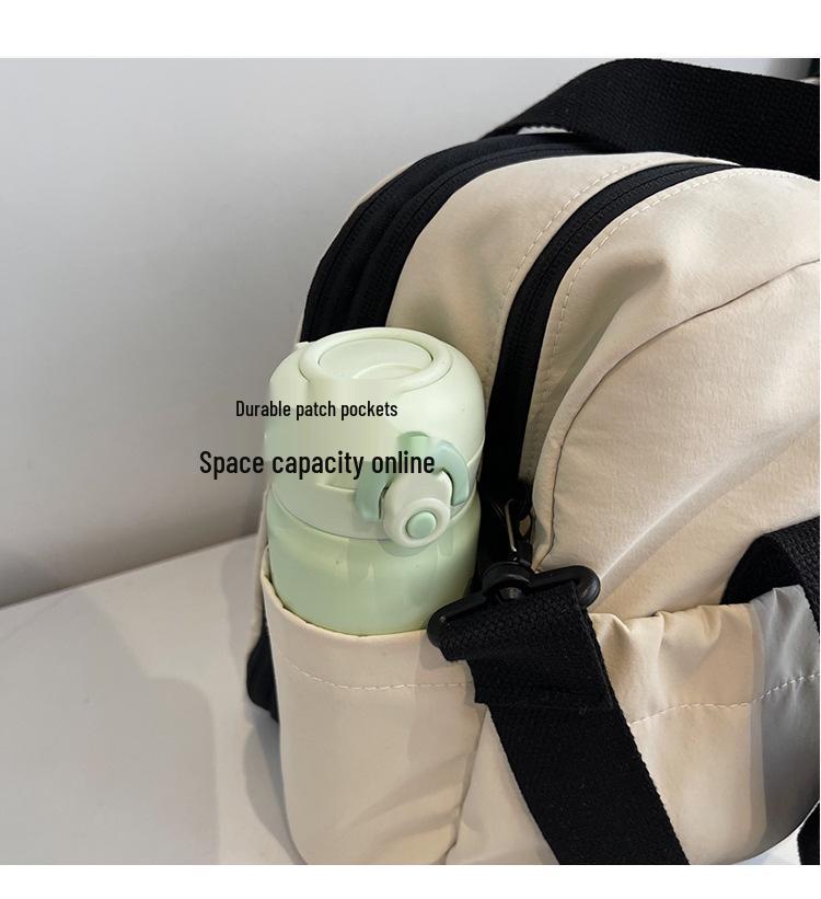 Large-Capacity Unisex Travel Handbag: Lightweight for Short Trips and Fitness