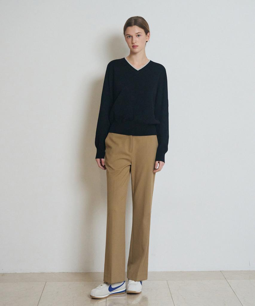 Deuloupisumeon Two-Fly Rib V-Neck Wool Blended Knit [Black]