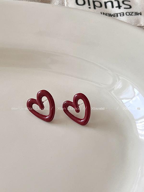 2024 Trendy Red Ankara Openwork Heart Stud Earrings for Women