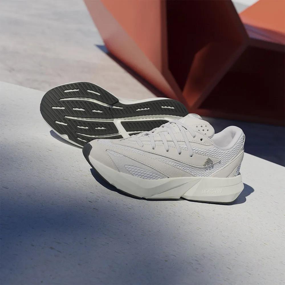 adidas Кросовки Lightstride