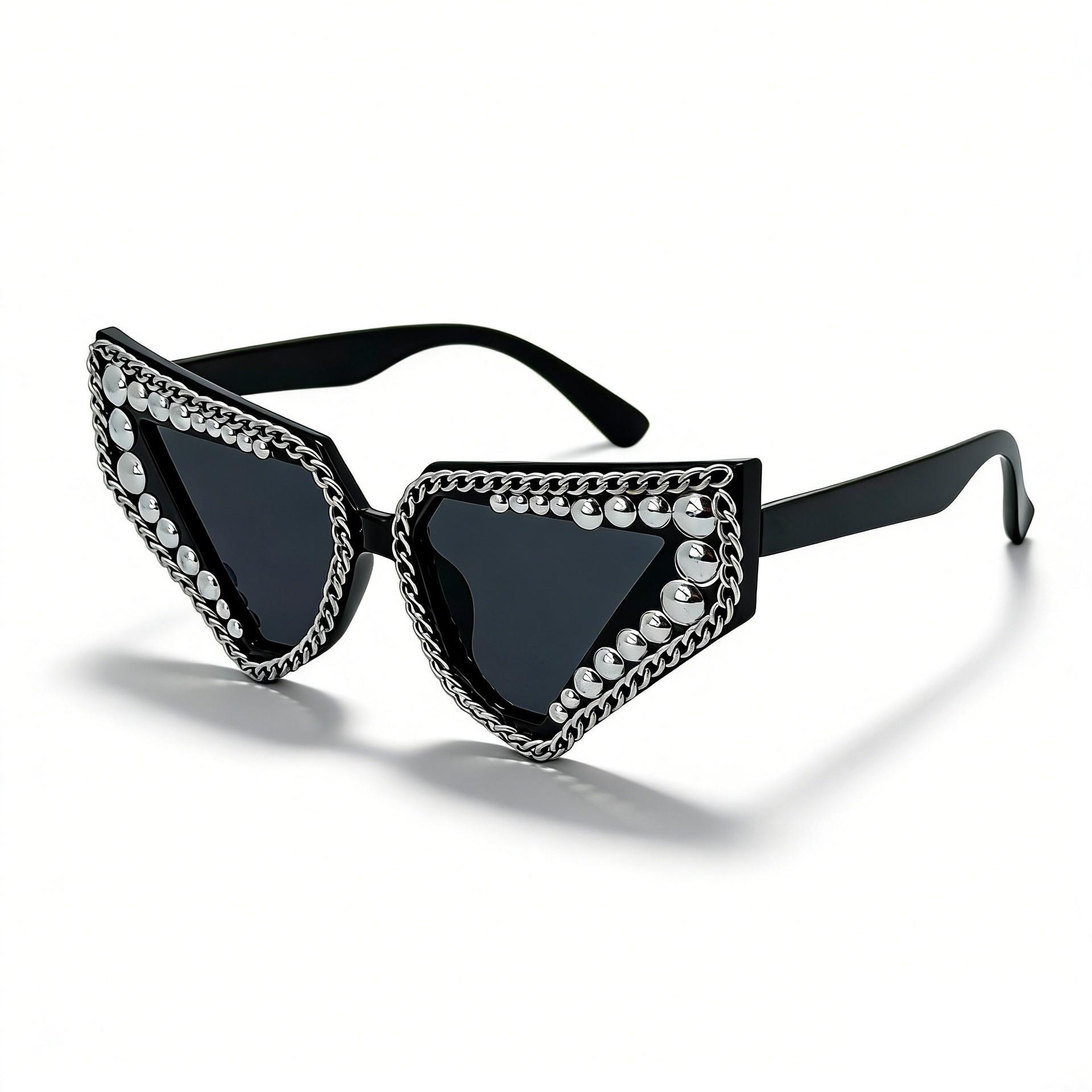 

Women s Gothic Punk Triangle Cat Eye Sunglasses with Chain & Rivet Decor y2k Cyber Streetwear UV400 Trendy Sun Glasses for Party