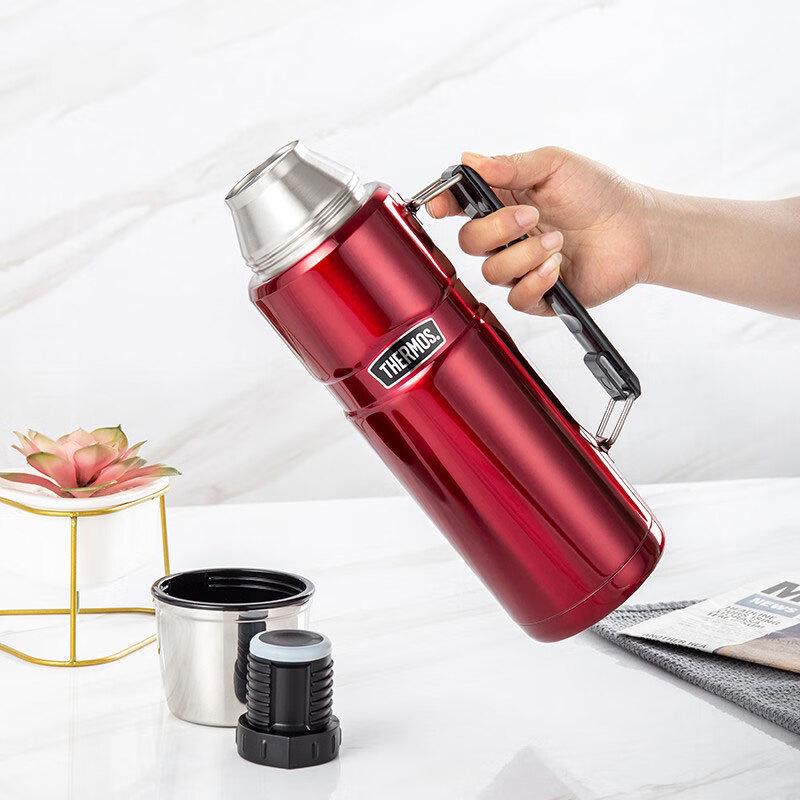 THERMOS Large Capacity Stainless Steel Vacuum Insulated Bottle