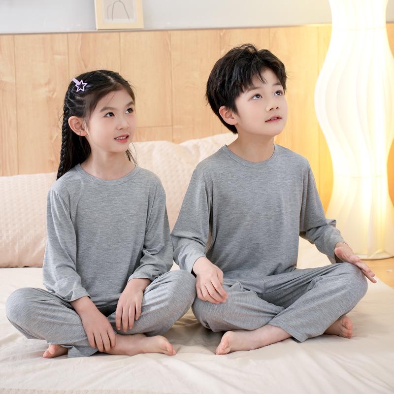 Dětské modální pyžamo - Letní lehké, kulatý výstřih, dlouhý rukáv a kalhoty pro chlapce a dívky.