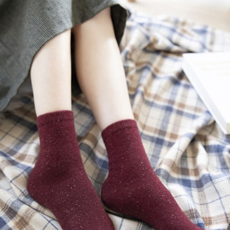 SNOOZY Lambswool Bocashi Socks - Wine