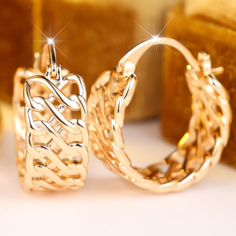 Stylish Gold Color Woven Twisted Hollow Huggie Hoop Earrings Geometric Design for Women Daily