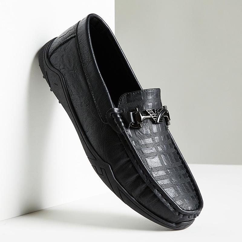 

Doudou shoes men s summer new men s casual leather shoes black versatile foot loafers Douyin explosion 39