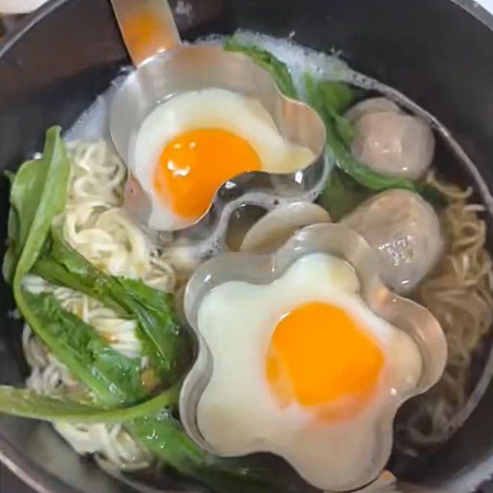 New Stainless Steel Egg Cooker Heart-Shaped Nonstick Egg Poacher Hotpot with Hook Steamed Egg Mold for Kitchen Cooking Tool