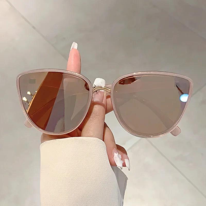 Luxury Designer Vintage Cat Eye Sunglasses for Women Men Trendy Punk Mirror Pink Shades Sexy Ladies Sun Glasses