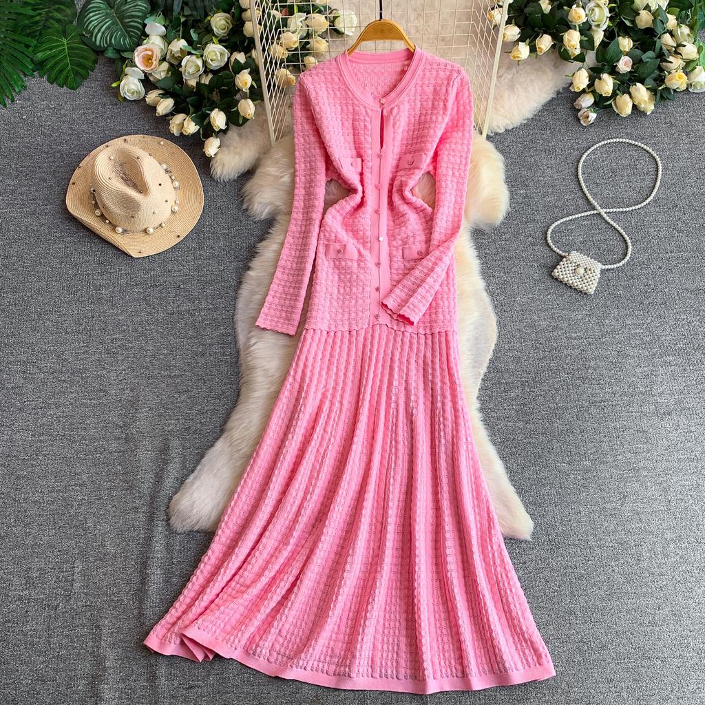 High-end celebrity elegant and sexy single-breasted crew neck dress women's new texture knitted hollow fishtail dress