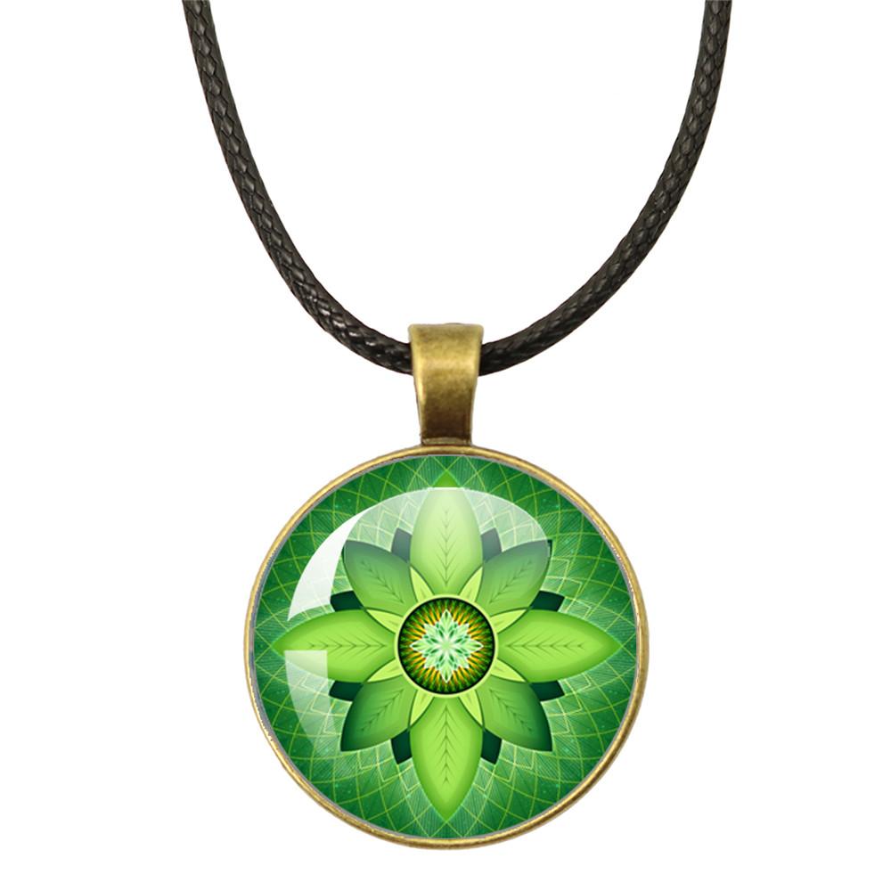 Klassische Lebensblume Seilkette Glasanhänger Halsketten Mandala Elegante und komplexe Muster Halsketten Damen Cabochon Schmuck