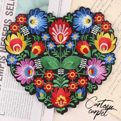 Doku Embroidery Label: Love Heart Flower Clothing Accessory Patch Sticker for DIY Projects