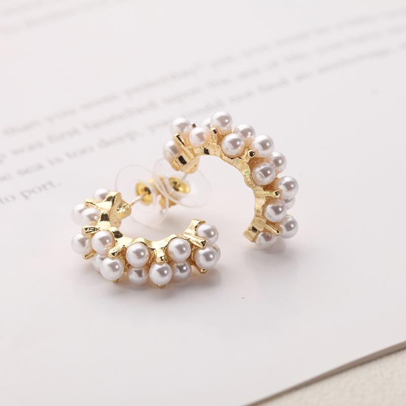 2025 Korean New Simple Temperament Circle Pearl Earrings Fashion Small Versatile Earrings Women's Jewelry