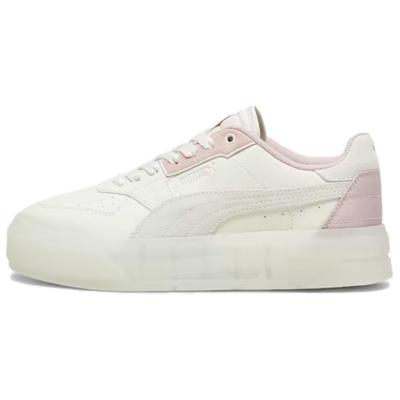 Obuwie damskie – Sneakersy