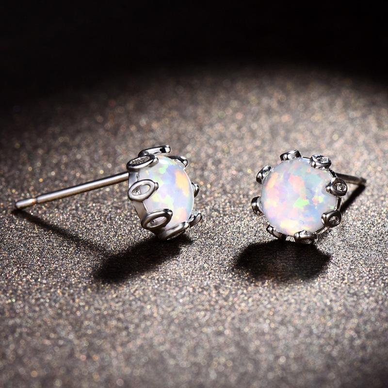 Hot Sale Pinduoduo 8-Claw Opal Earrings Men's and Women's Personality Classic Niche Light Luxury Earrings