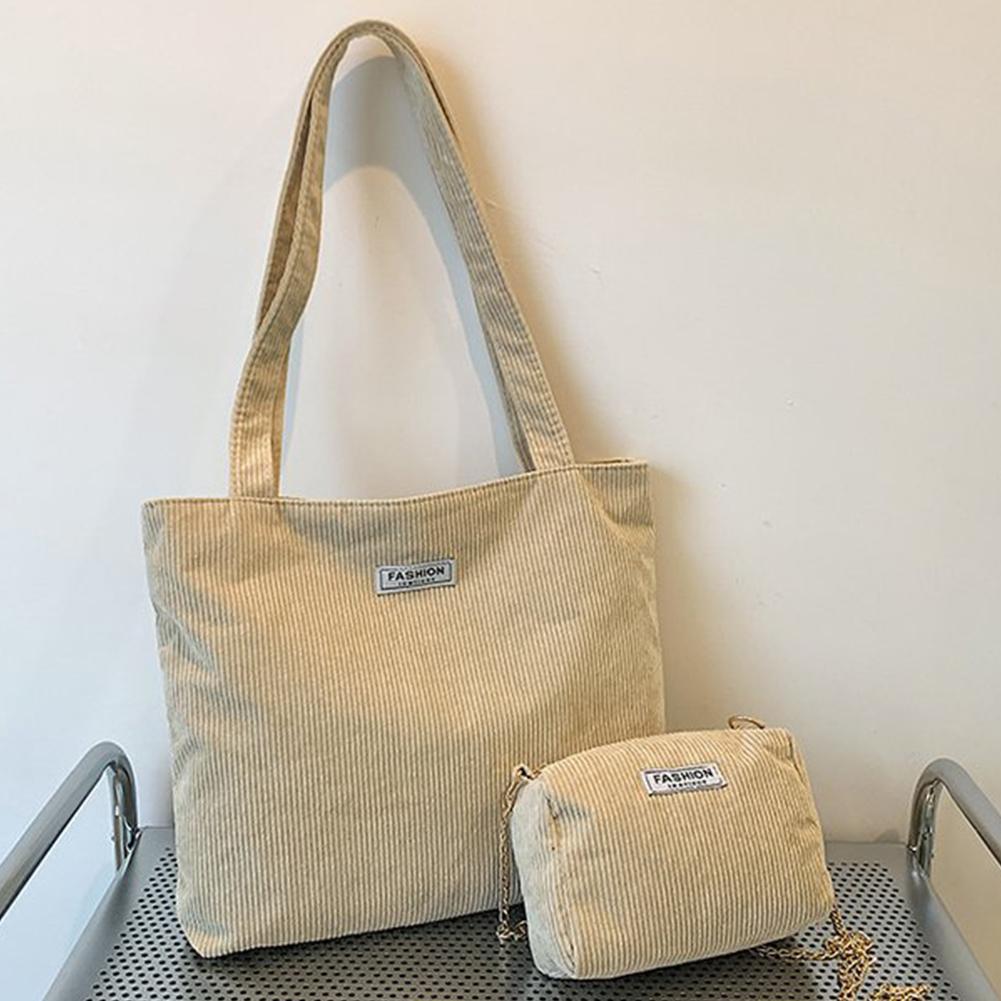 

Жіноча сумка на ланцюжку. Універсальна вельветова сумка. Легка сумка через плече та сумочка великої ємності. білий