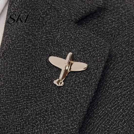 Brooch Men Suit Brooch, Airplane Design Lapel Pin with Clip-on Pin, Formal Wear Smooth Polished Alloy Badge for Casual Accessory Cardigan