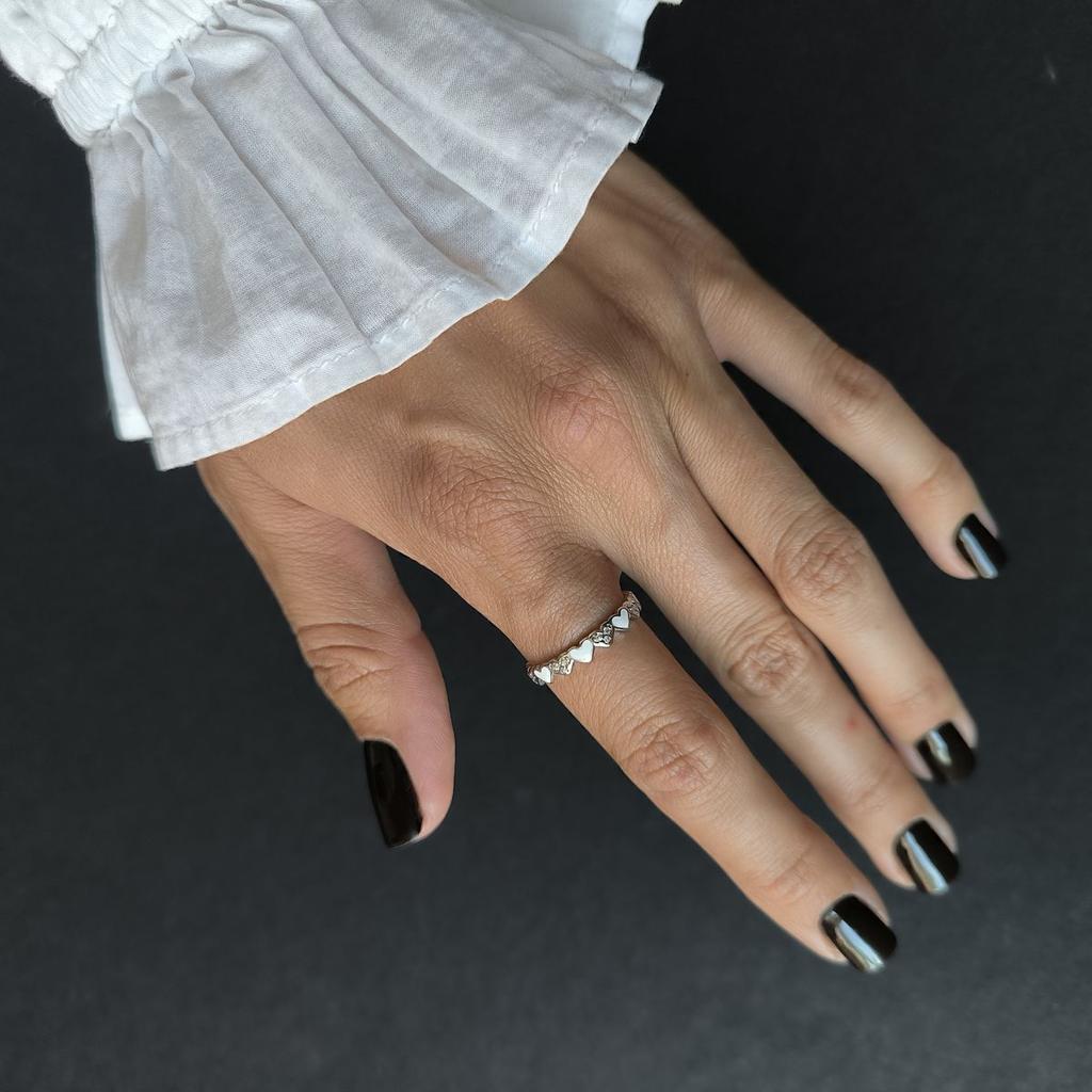Серебряное кольцо с емаллю, фианитами, вес изделия 1,55 гр (60002263)