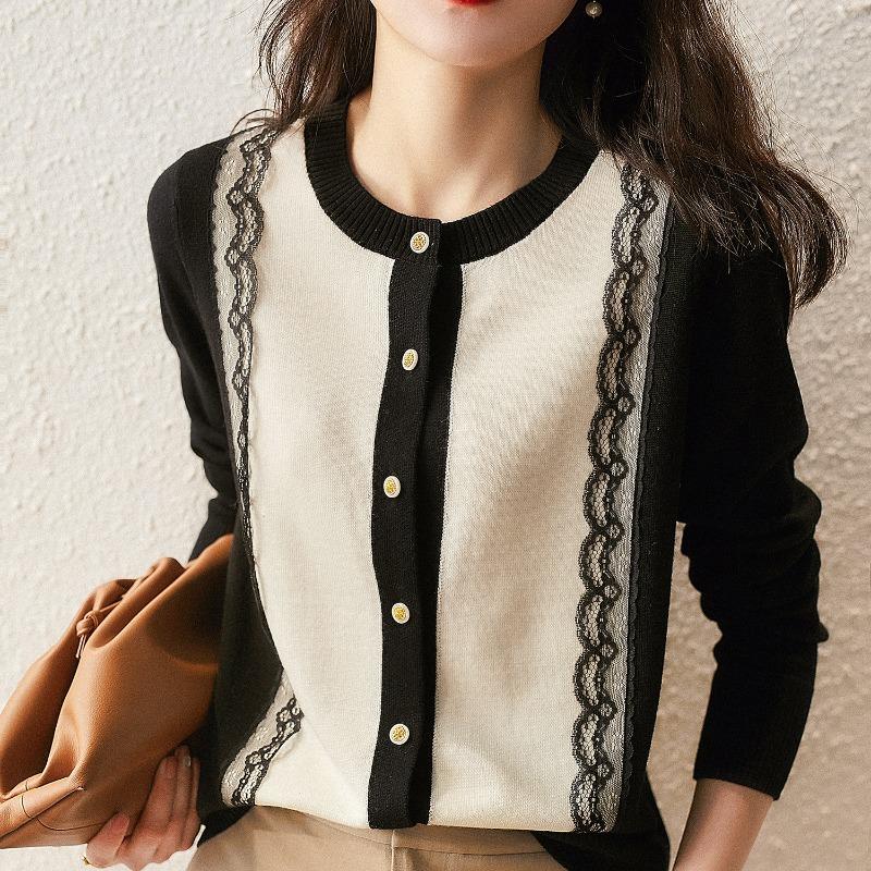 

Women s New Spring and Autumn Sweater Korean Style Long-sleeved Top Slimming Lace Splicing Knitted Cardigan onesize чорний