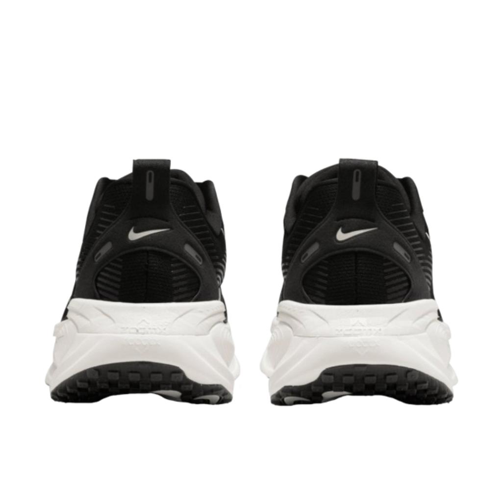 Nike Vomero 18 Čierna Kokosové mlieko Svetlá Železná ruda Summit Biela