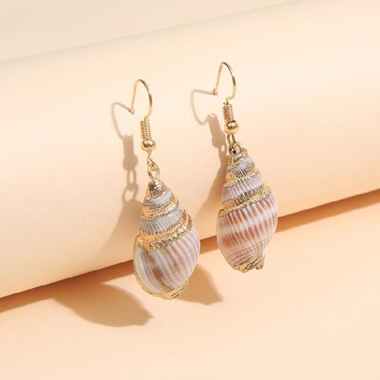 Oceanic Charm Conch Shell Earrings Dangle Earrings Sea Earrings Casual Ear Jewelry for Her In Casual or Formal Setting