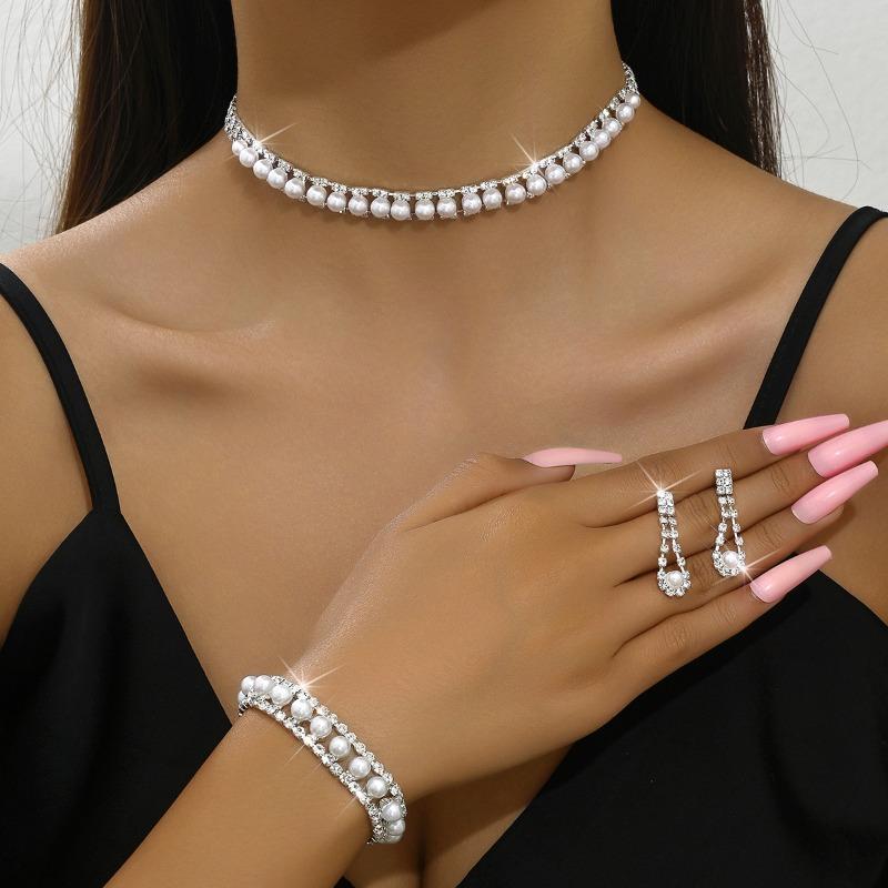 Meier Bridal jewelry set: necklace, earrings, bracelet - elegant pearl collection