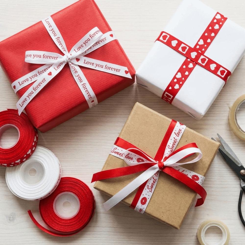 Single-Sided Red Love Printed Ribbon Polyester Gift Packaging Ribbon Heart Print Ribbon  DIY