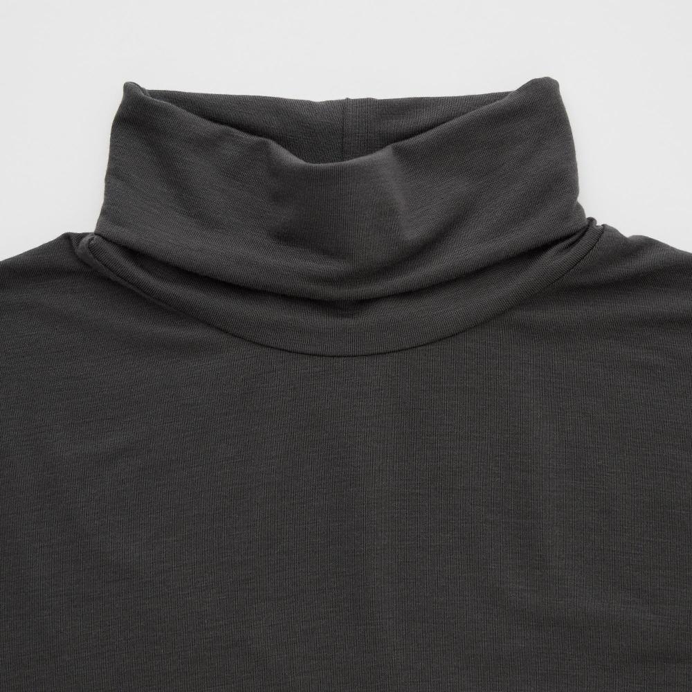 Uniqlo Japan HeaTTech UlTra LighT TurTleneck T  Long Sleeve 