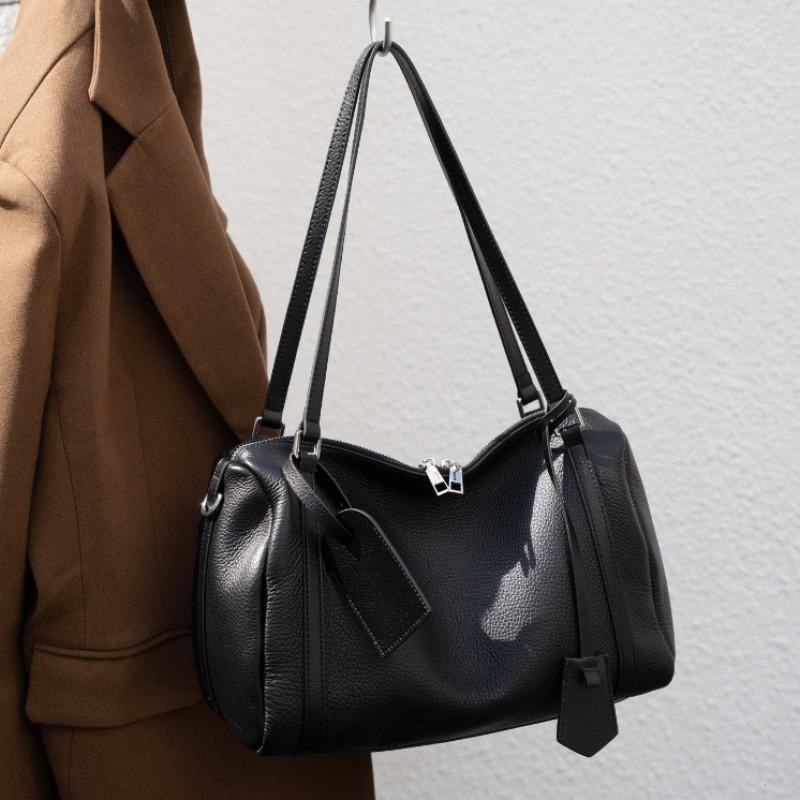 Womens Genuine Leather Shoulder Bag Versatile Commuter Boston Underarm Crossbody