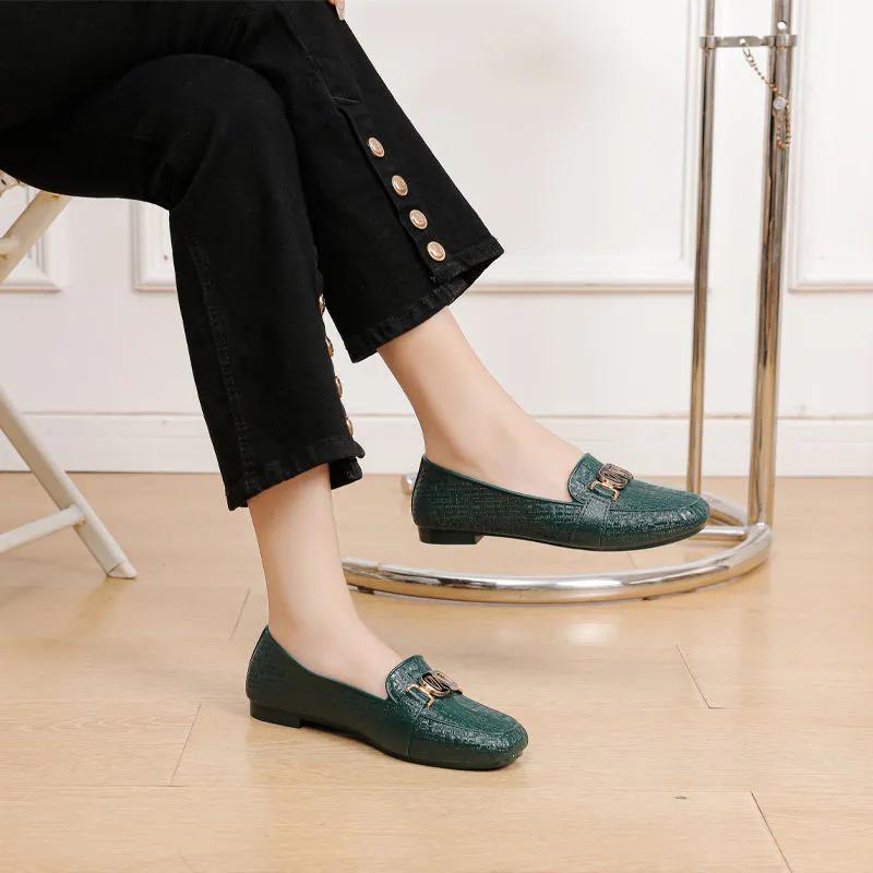 WTEMPO Low Thick Heel Anti Slip Casual Office Ladies Commuting Shoes Women's Spring Summer Large Size Solid Color Single Shoes