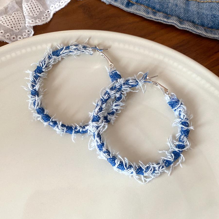 

Silver needle fabric denim C-shaped earrings Korean version personalized retro fashion temperament earrings light niche high-end earrings
