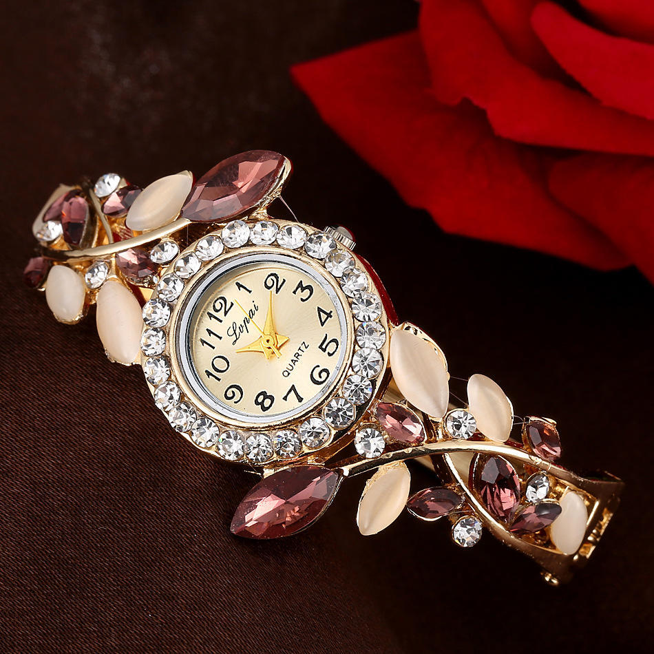 

Luxury Diamonds Women Watch Alloy Crystal Bracelet Flower Wrist Watch Elegant Female Clock Rhinestone Quartz Bracelet Watches фіолетовий