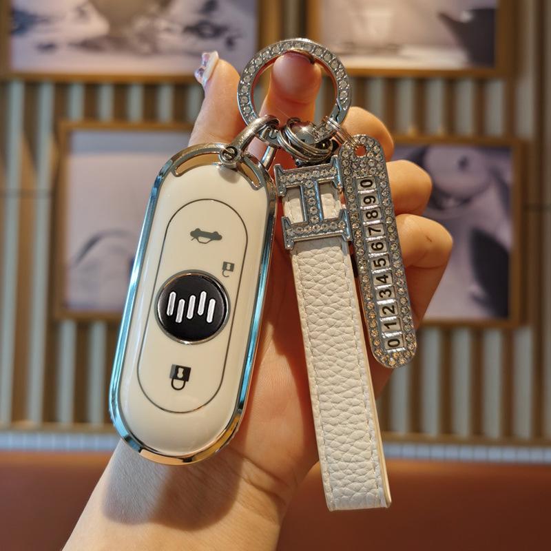 WM Car Key Case for E5/EX5/W6/EX6: Personalized, Anti-drop Protective Cover with Buckle