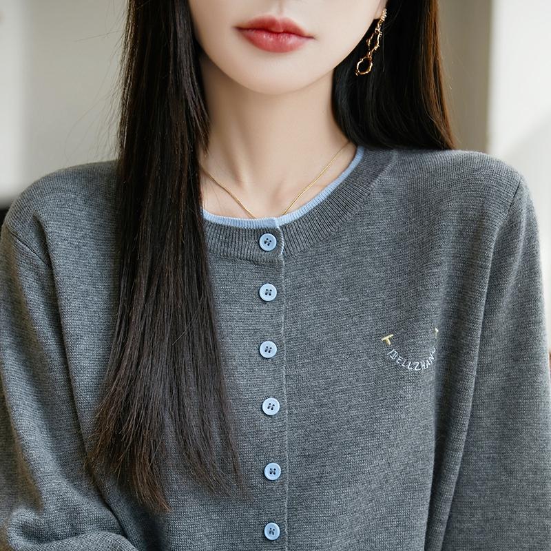 Dámský lehký kardigan z 50% vlny a 50% morušového hedvábí - všestranný úplet na 4 sezóny pro celoroční pohodlí a styl