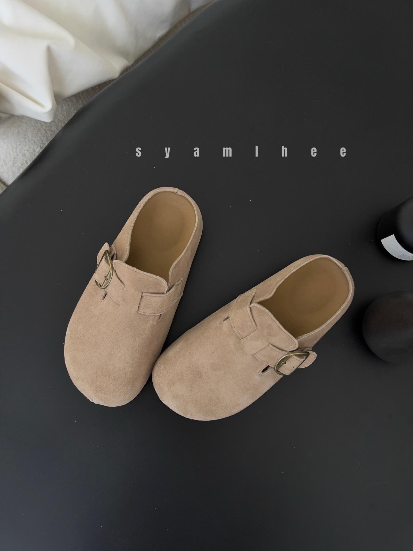 

Европейская станция платформа шлепанцы женские летние 2025 новые пляжные небольшие увеличивающие рост с перемычкой для пальца сандалии со стразами 35