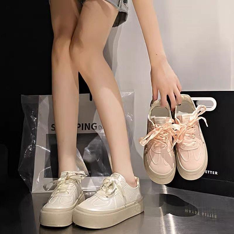 Ultra-light and heightened thick-soled small white shoes splicing lace-up sports and leisure board shoes