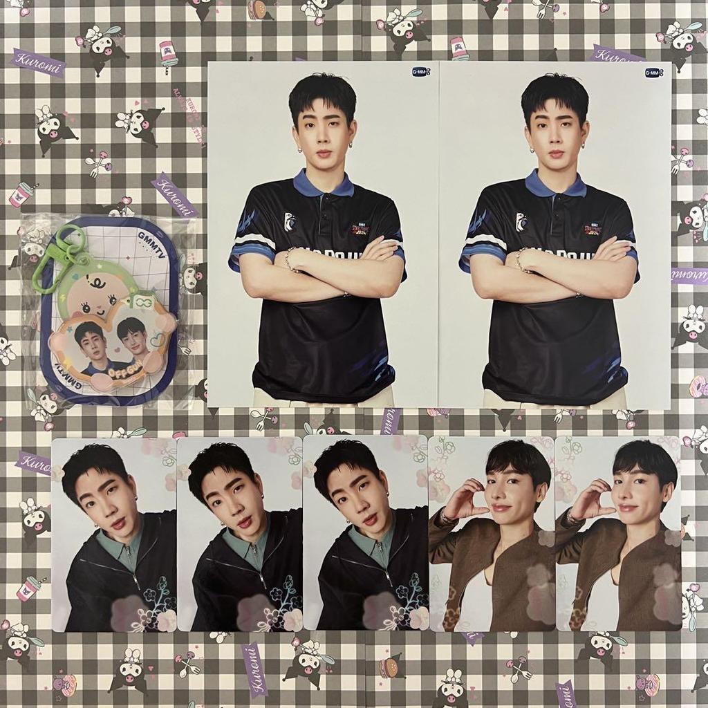 [USED] 5 OffGun trading cards, 2 postcards, and 1 keychain