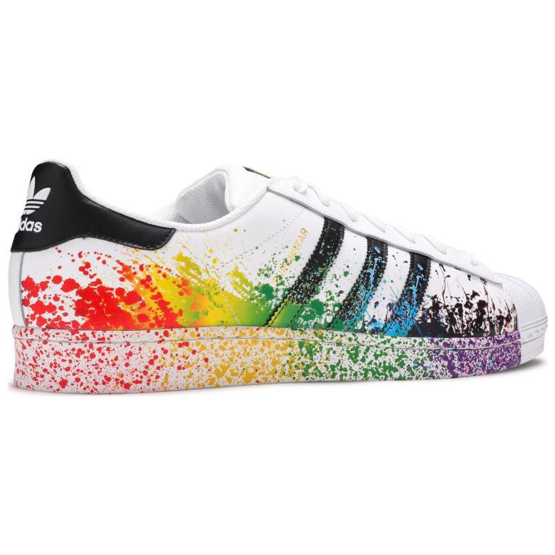 Adidas Superstar 'Pride' Sneaker D70351