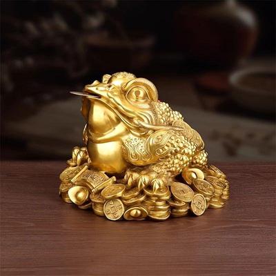 Golden Toad & Cicada Figurine: Money-Attracting Decoration for Home or Office, Ideal for Housewarming or Business Gifts