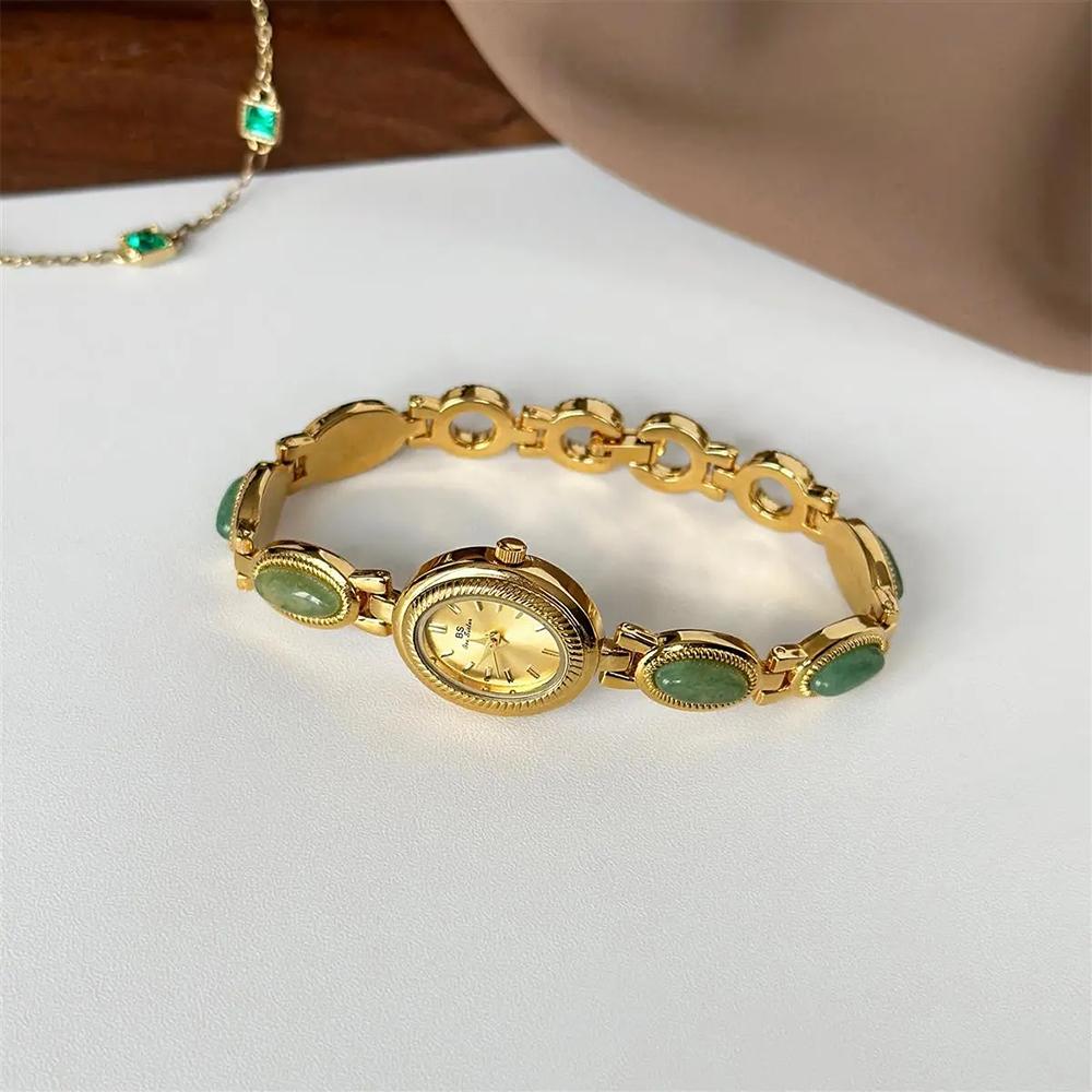 BS Bee Sister Quartz Vintage Woman Watch Oval Dial Light Luxury Ladies Wristwatches Fashion Casual Simple Women Watches
