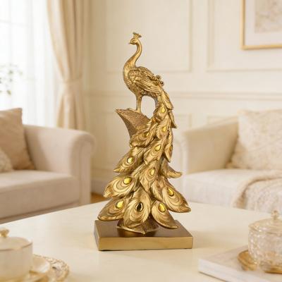 Peacock Ornament Resin Sculpture Decorative Figurine Home Office Garden Decor Artistic Tabletop Accent