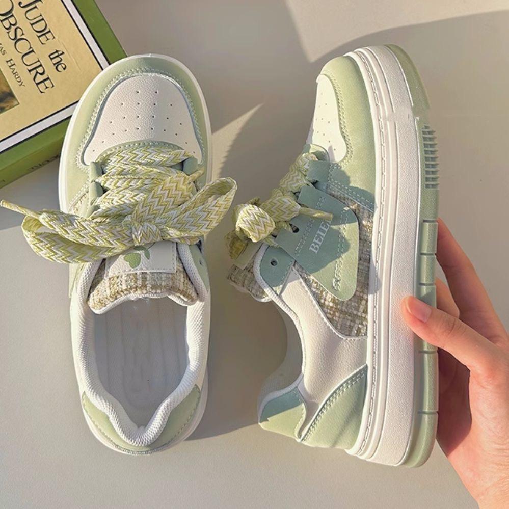 Casual shoes for women in spring and summer 2025 new thick soled shoes for female students casual sports board shoes
