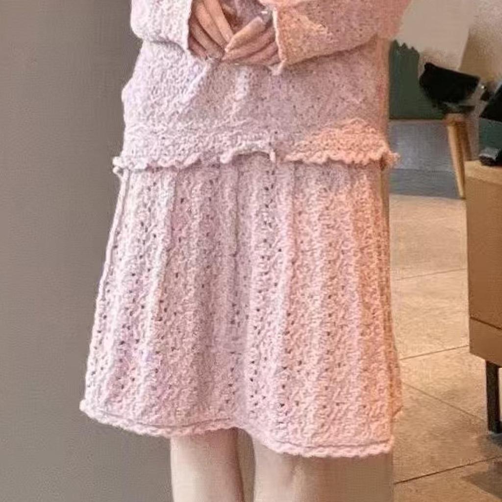 Available 2026 Spring High-Waisted A-Line Knit Midi Skirt for Women - Light Luxury Style, Slimming, Versatile & Simple.