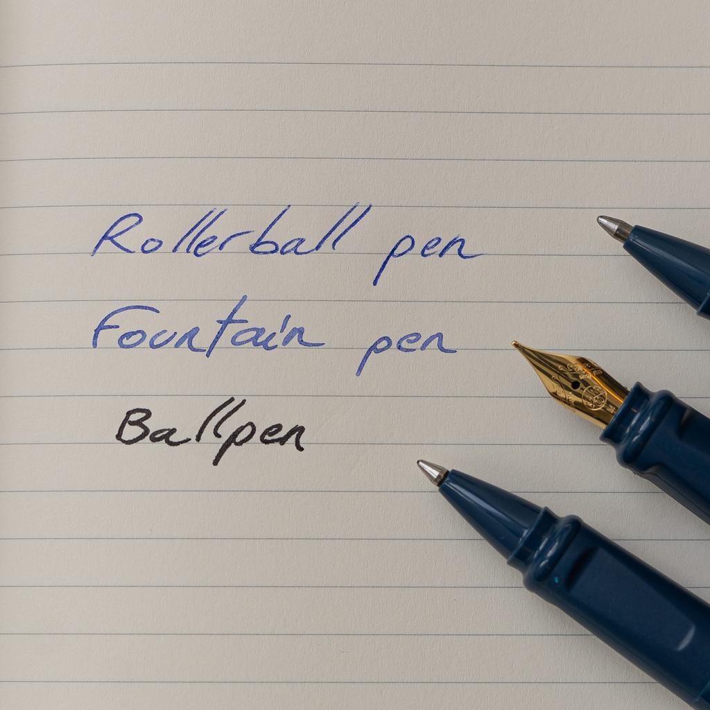 Moleskine x Kaweco F-shaped Fountain Pen x Ballpoint Pen Set (Red)